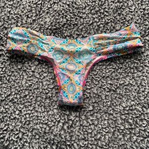 Volvo’s bikini bottoms